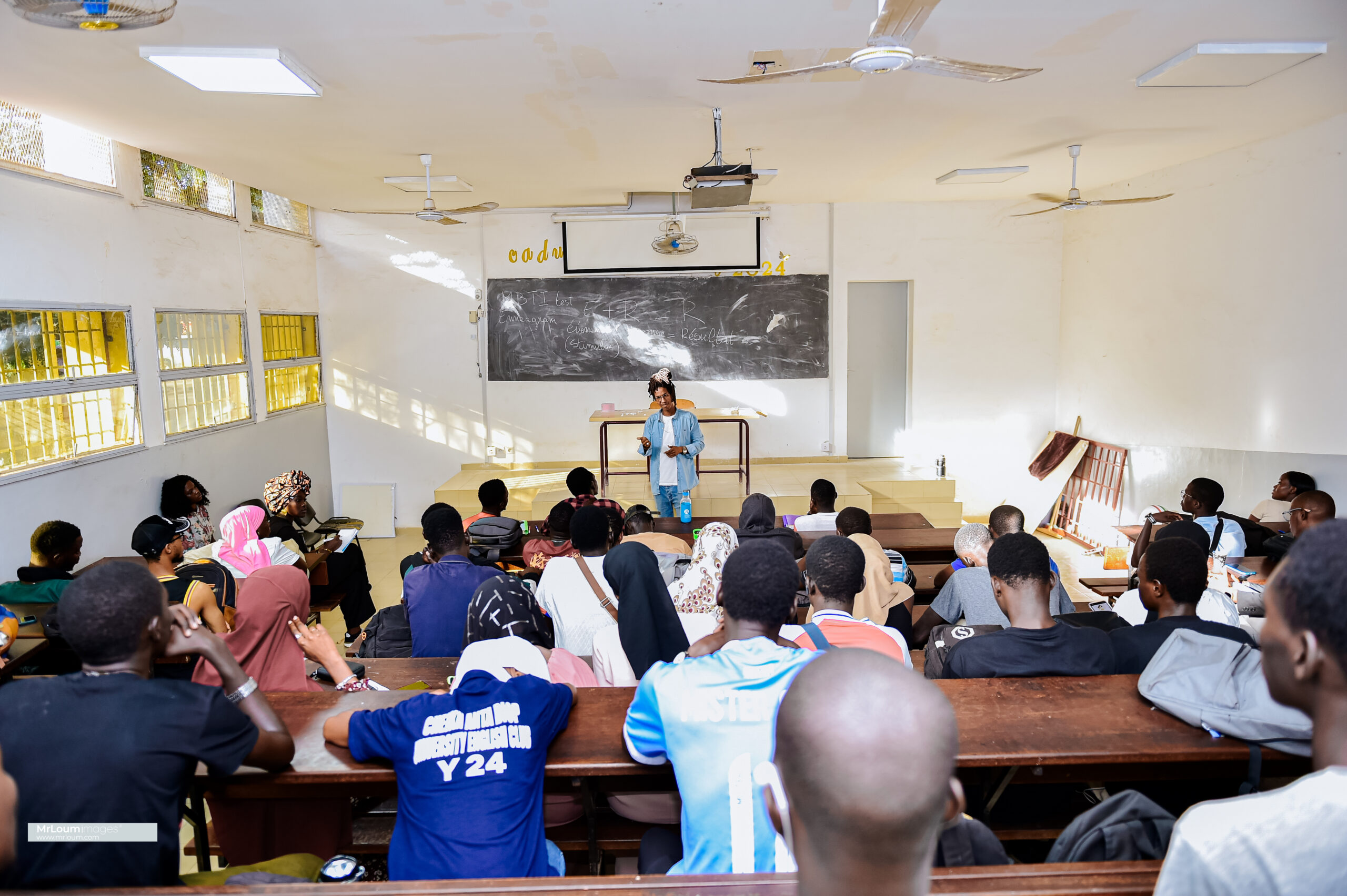 Développement personnel à l’UCAD : explorer la proactivité avec les étudiants du département d’Anglais